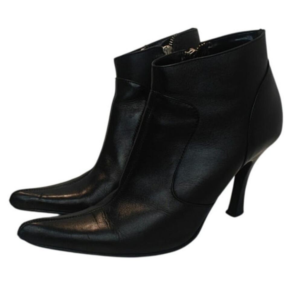 Black Vintage Steve Madden pointed booties sz 8.5